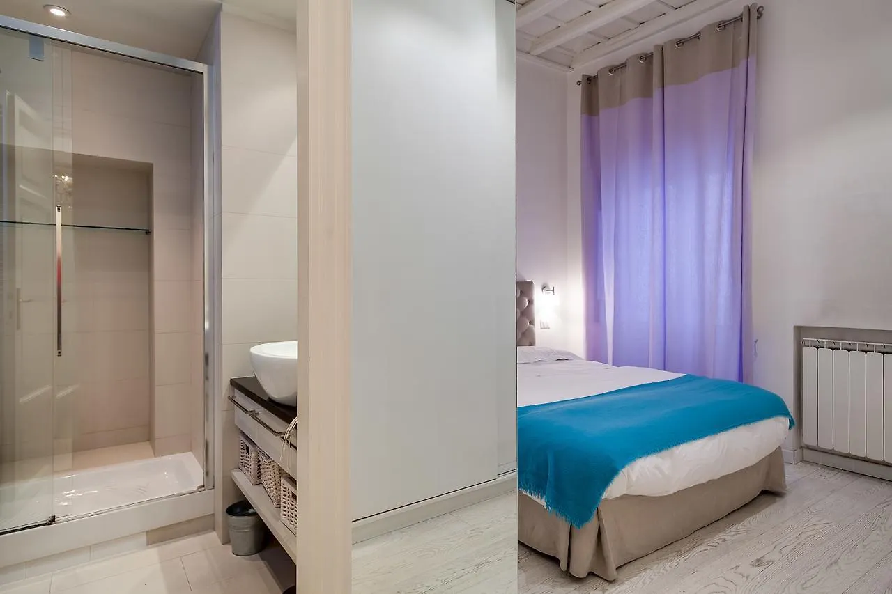 White Pantheon One Bedroom Apartment 0*, Rom